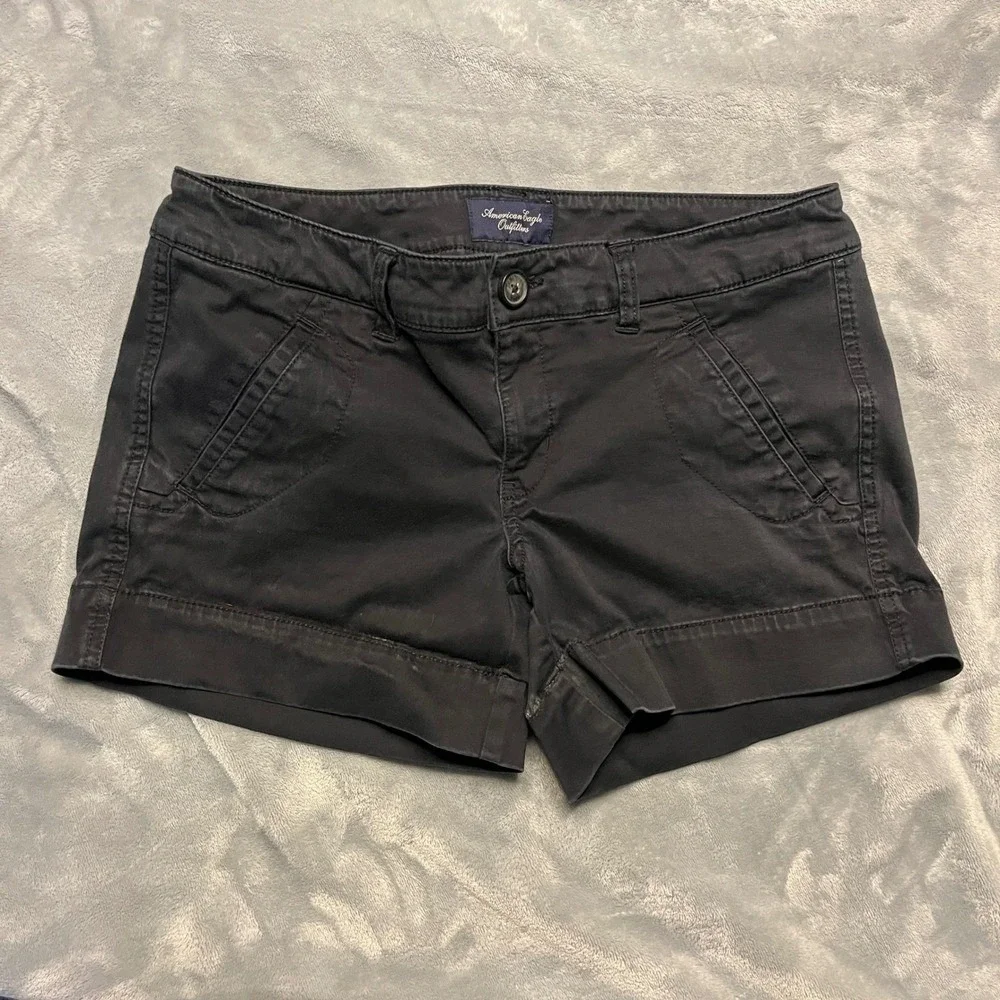 American Eagle‎ Black Shorts Rolled Cuff Casual Sz 6 Festival Stretch Minimalist